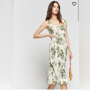NWT Reformation Leni Dress in Sage Bush